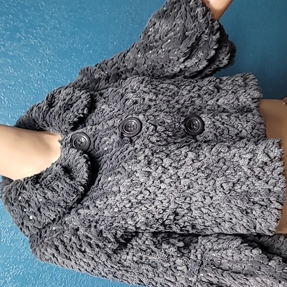 Size medium cardigan from forever 21 - Picture 3 of 6